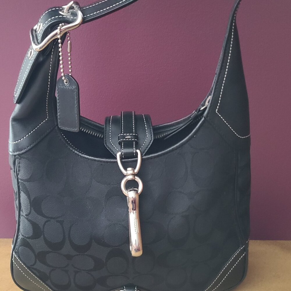 COACH Vintage Black Shoulder Bag